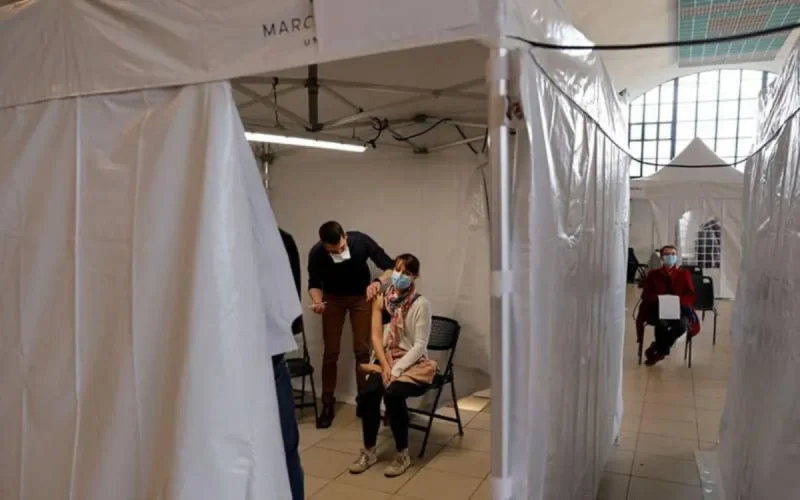 Bruxelles : les Marocains, réticents à se faire vacciner