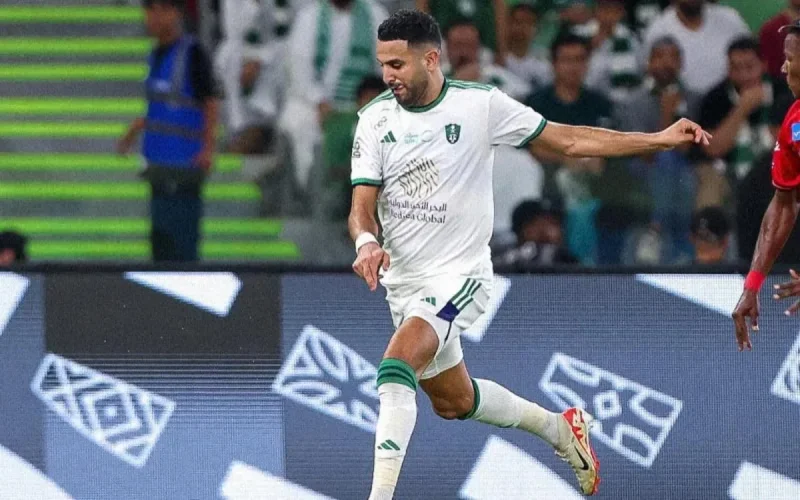 Riyad Mahrez : kilos en trop, baisse de forme, critique Mustapha Hadji