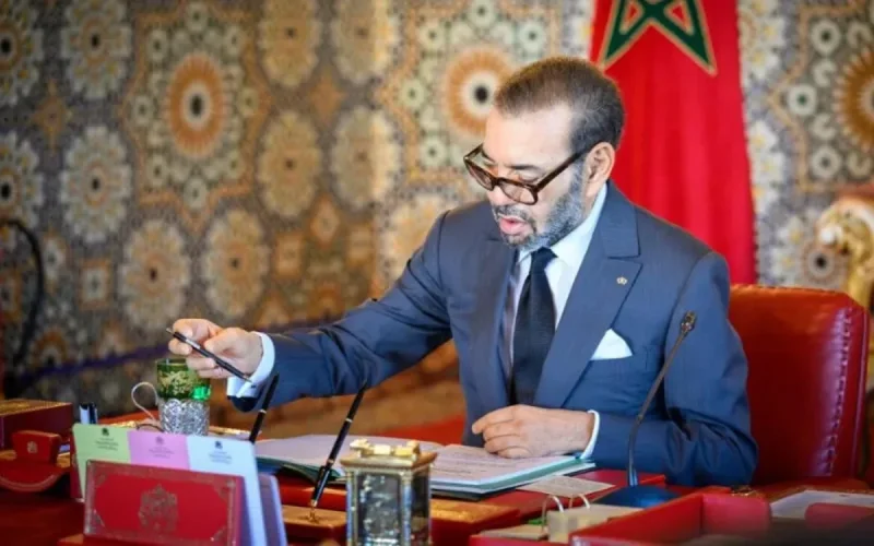 Le roi Mohammed VI aux commandes pour un Mondial 2030 sans faille