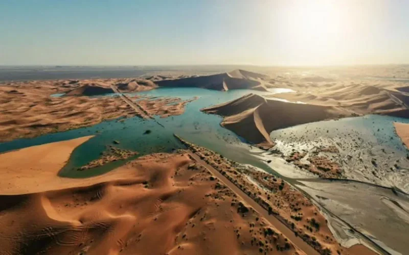 Un cyclone extratropical transforme le Sahara en lac éphémère