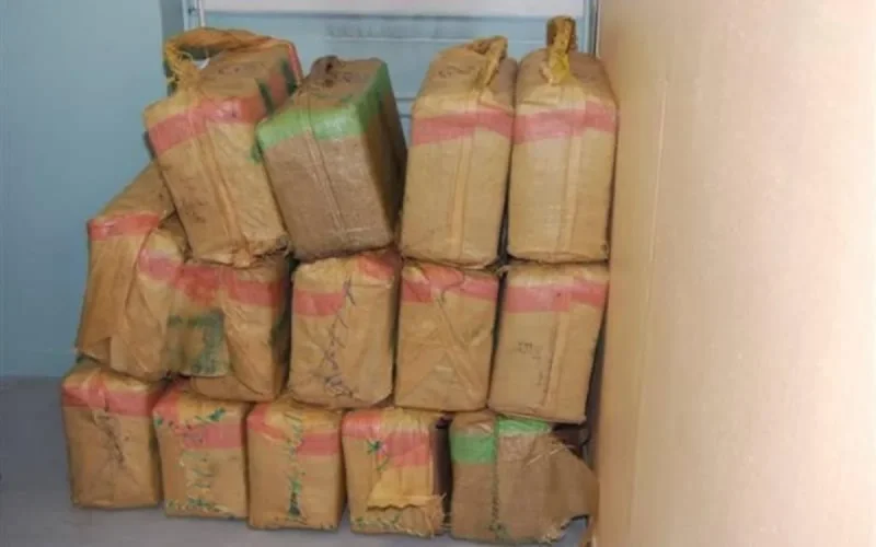 Comment les trafiquants drogue blanchissent l'argent grâce aux « Sarafs »