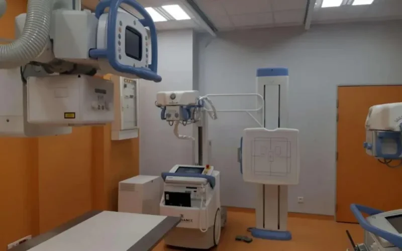 Dix ans de souffrance : un Marocain victime d'un scrotum géant