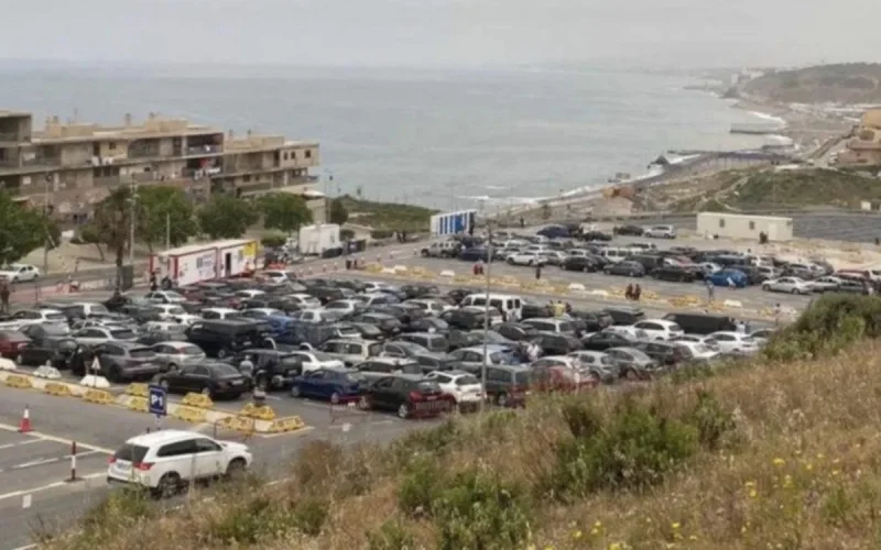 Sebta instaure une zone d'attente avant le passage au Maroc