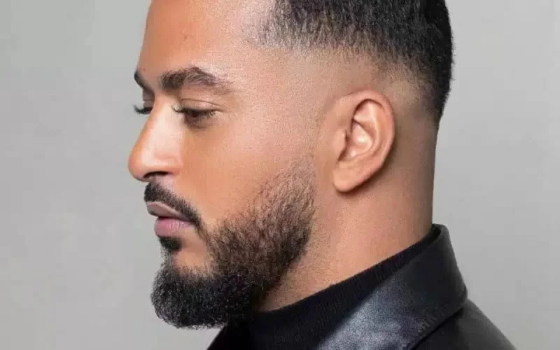 Slimane présente sa sublime villa à Marrakech (vidéo)