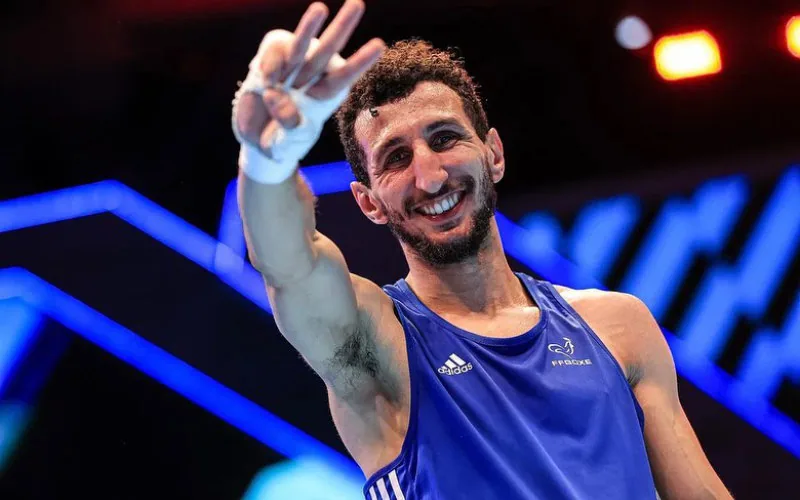 Boxe : une troisième ceinture mondiale pour Sofiane Oumiha