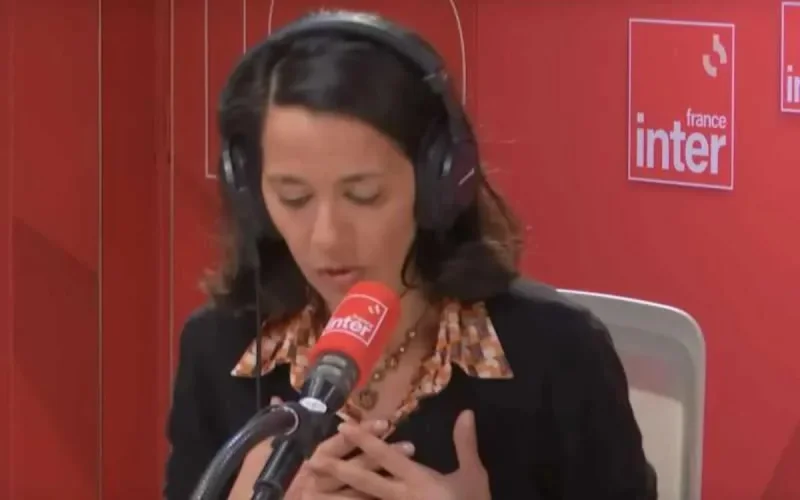 Sophia Aram règle défintivement ses comptes avec Cyril Hanouna (vidéo)