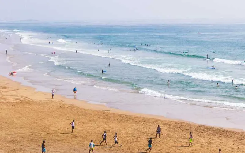 Le surf, une attraction sportive et touristique à Taghazout 