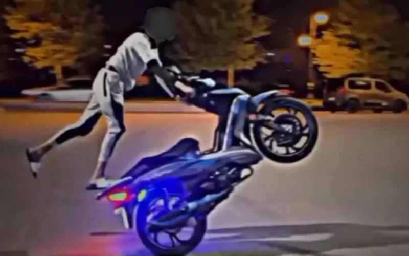 Tanger : la police met fin aux virées acrobatiques d'un motard