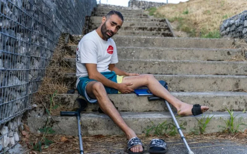 Isère : Toufik perd l'usage de son pied droit après un tir de la police