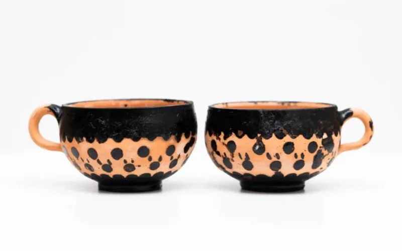 Des tasses en terre cuite marocaines retirées de la vente en France