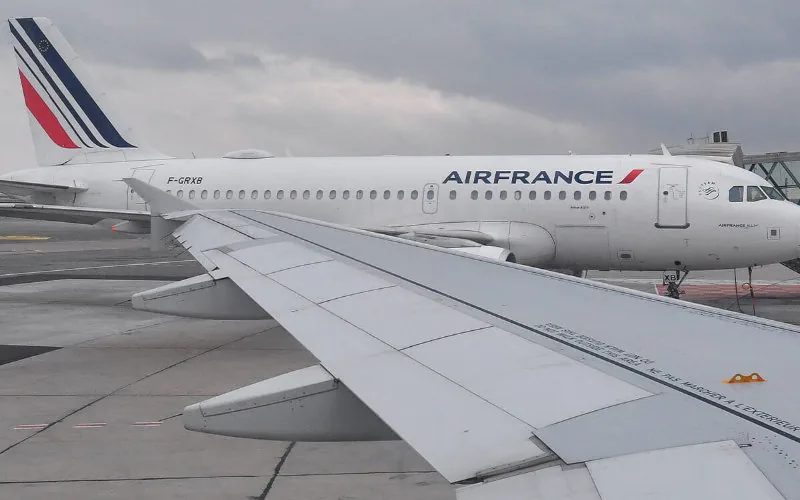 La France adopte une taxe qui fera grimper le prix des billets vers le Maroc