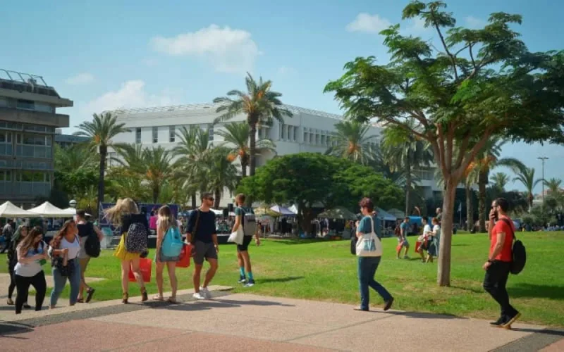 Israël propose des formations aux Marocains 