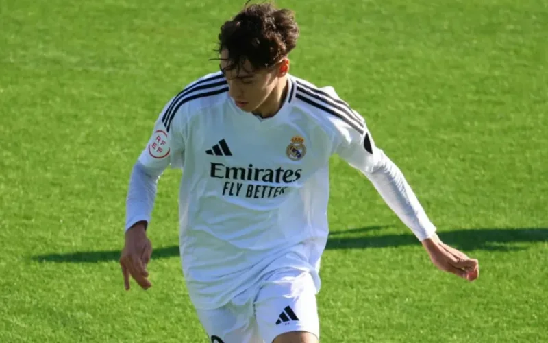 Un jeune joueur au cœur d'une bataille entre le Maroc et l'Espagne