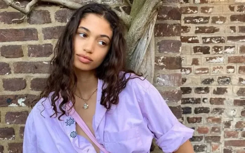 La top marocaine Malika El Maslouhi star de la campagne Jimmy Choo