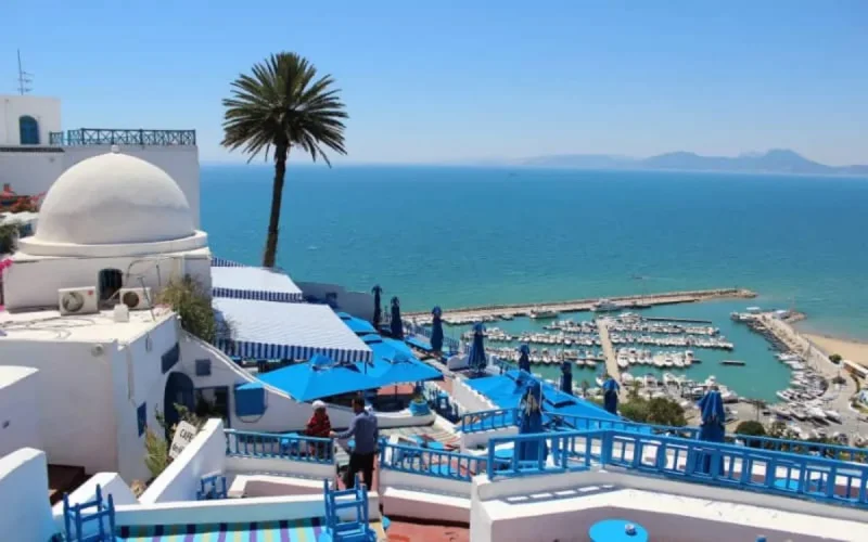 Un touriste dépense deux fois plus au Maroc qu'en Tunisie