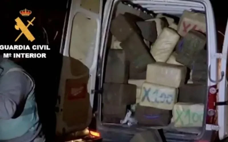 Une centaine de trafiquants de haschich marocain arrêtés en Espagne