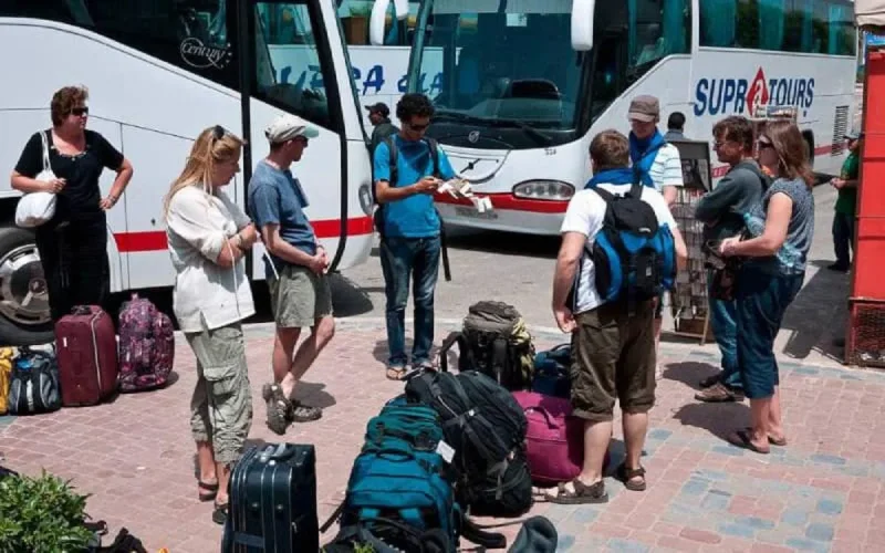 Les transporteurs touristiques veulent s'adapter aux MRE