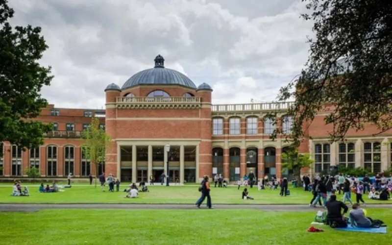 L'Université de Birmingham offre des bourses aux étudiants marocains 