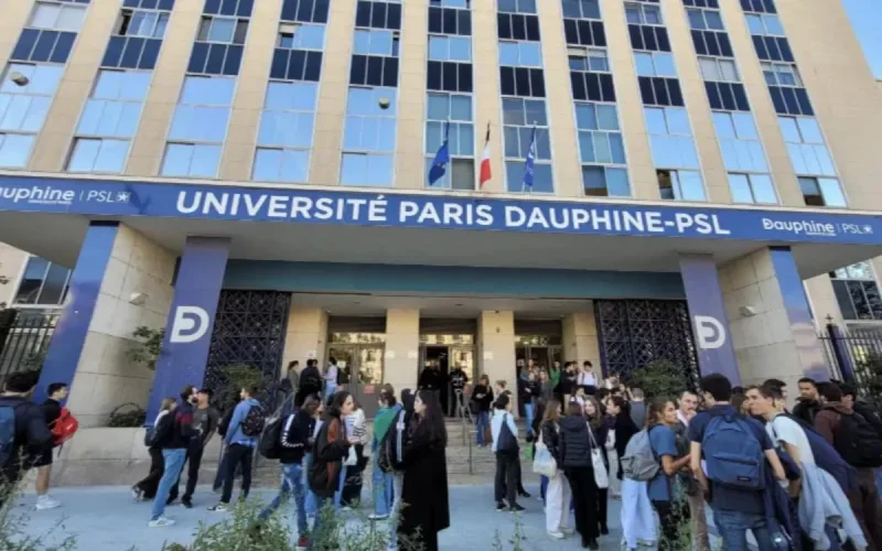 Université Paris-Dauphine : propos racistes envers une étudiante voilée