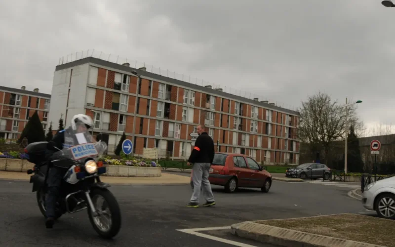 Narcotrafic dans le Val-d'Oise : comment un banni du territoire pilotait-il le « bloc 14 » depuis le Maroc ?