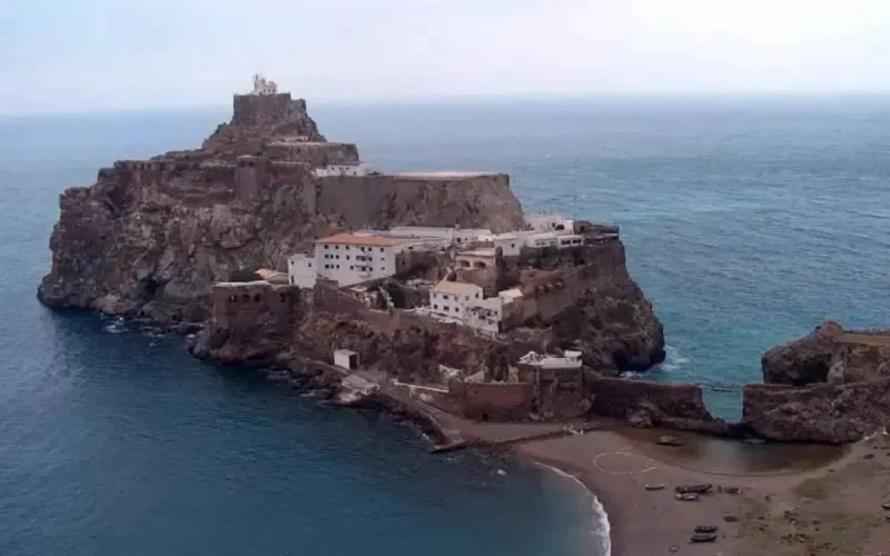 L'Espagne envoie des militaires dans les îles proches du Maroc 
