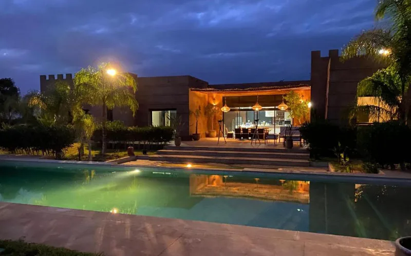 Les Français plébiscitent Marrakech cet été, mais à quel prix ?