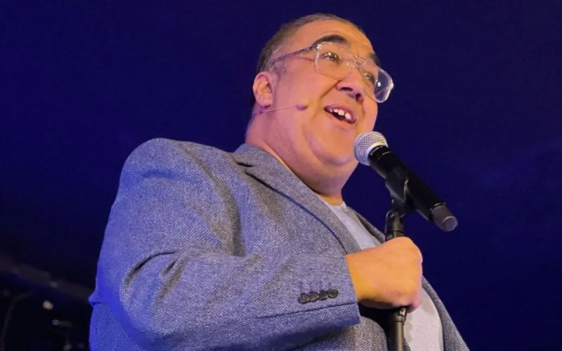 « Un mec en or » : le monde du spectacle rend hommage à Wahid Bouzidi