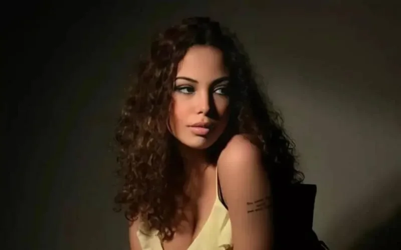 La supposée maîtresse du mari de Dounia Batma répond aux accusations 