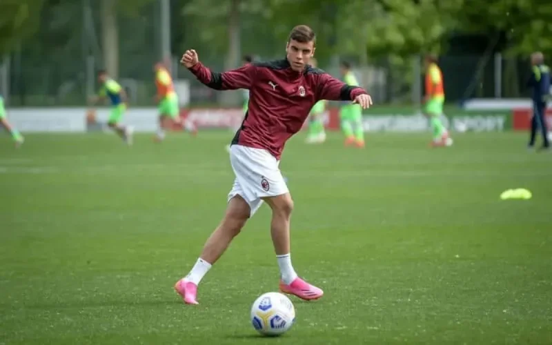 L'AC Milan va-t-il se laisser filer de la pépite marocaine Youns El Hilali ? 