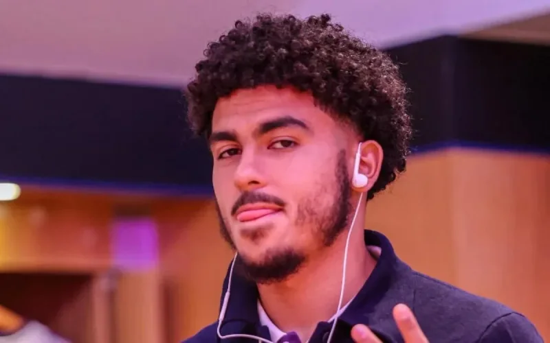 Zakaria Aboukhlal évite la polémique sur les badges arc-en-ciel