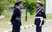 Femmes-policiers : De l'asphalte aux bureaux