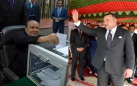 Le Roi Mohammed VI félicite Abdelaziz Bouteflika pour sa réélection
