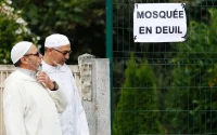 France : Musulmans et chrétiens main dans la main à la mosquée de Saint-Etienne-du-Rouvray
