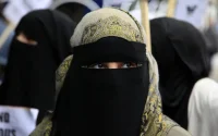 Italie : un Marocain bat sauvagement sa femme car elle ne voulait pas porter la burka