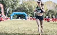 Une Marocaine remporte une course pieds nus en Espagne (Vidéo)