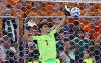 Le Marocain Yassine Bounou signe un geste jamais vu au Mondial