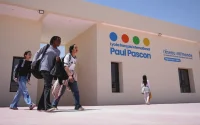 Le paradoxe de l'enseignement français : Un réseau d'excellence qui survit en taxant les parents