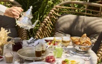 550 euros tout compris : Les secrets du « miracle » Agadir pour séduire les touristes français (Sept à Huit)