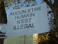 Toulouse : chaîne humaine contre l'expulsion d'une marocaine 