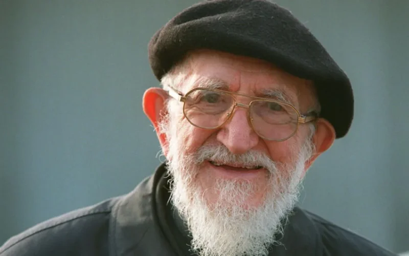 L'Abbé Pierre aurait également sévi au Maroc