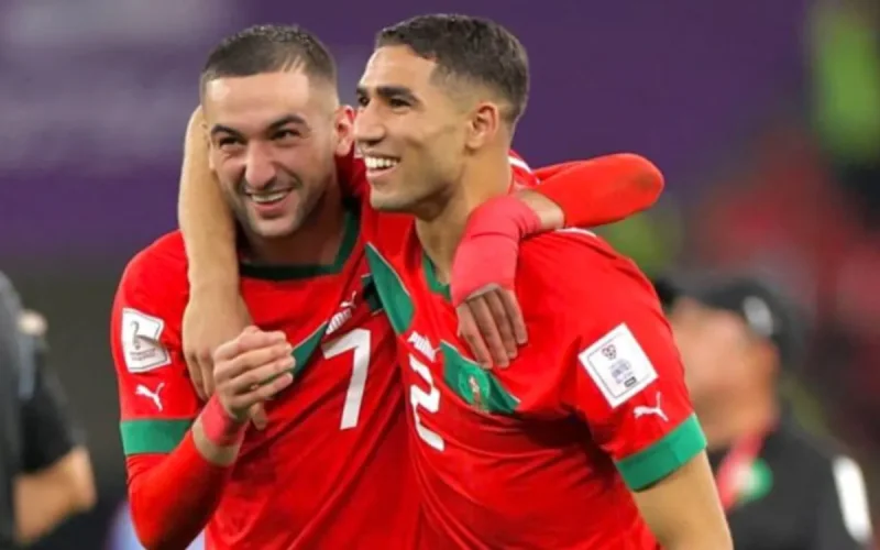 Hakimi en espagnol, Ziyech en anglais… mais Regragui leur imposait la darija ensemble