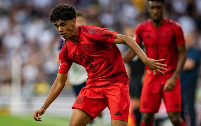 Walid Regragui prêt à lancer Adam Aznou en équipe nationale
