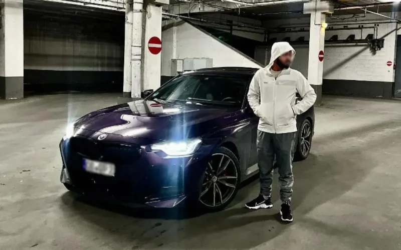 A 17 ans, Il roule à 250 km/h à Bruxelles et se moque de sa condamnation