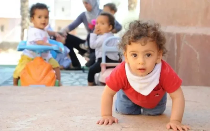 Pour adopter au Maroc, des Belges choisissent des « blonds aux yeux bleus »