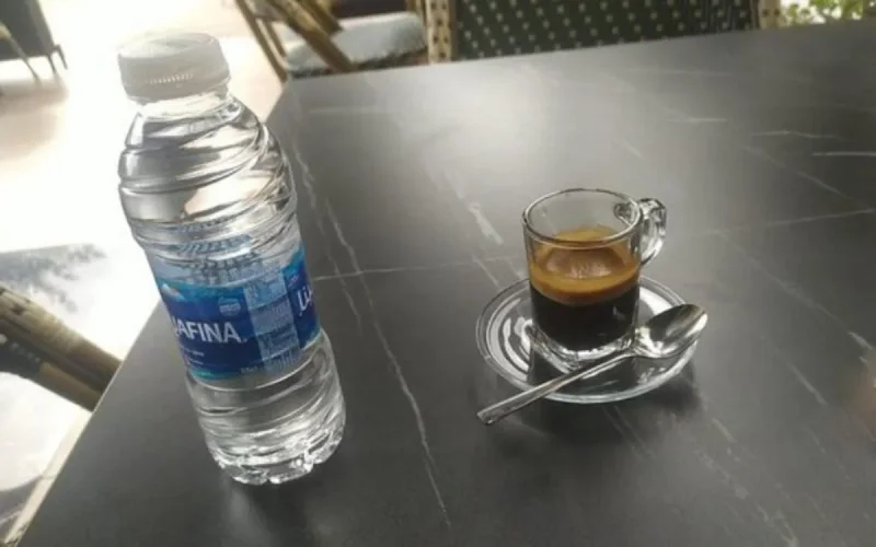 Maroc : Un café refuse de le servir, il l'attaque en justice