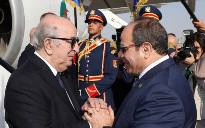 « Une humiliation » : L'Algérie s'enflamme après le ralliement surprise du Caire au plan marocain
