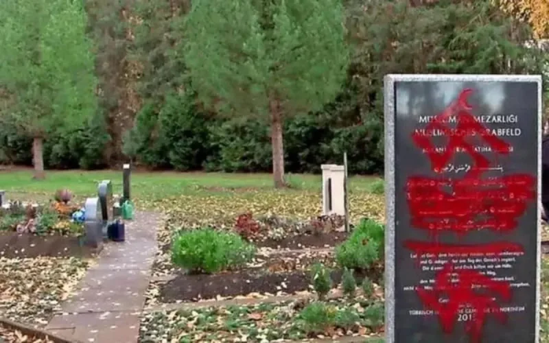 Allemagne : une trentaine de tombes musulmanes vandalisées