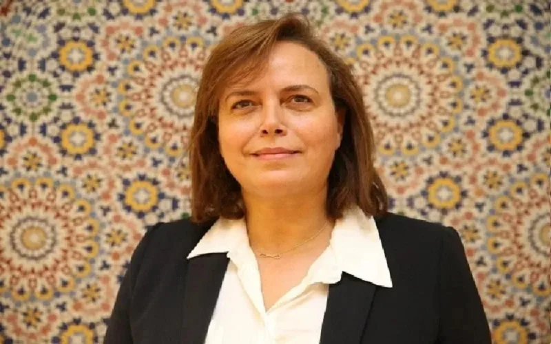 Aawatif Hayar met fin à la polémique 