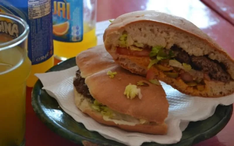 Maroc : arrêté pour avoir mangé en public durant le ramadan