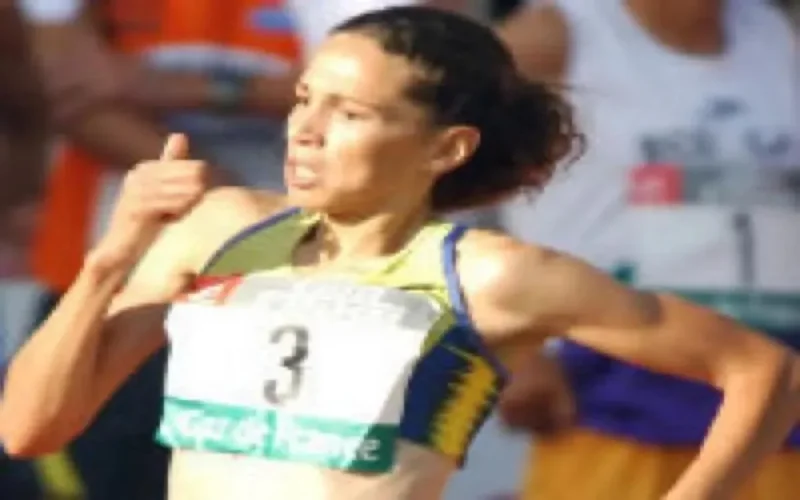Hind Dehiba suspendue deux ans